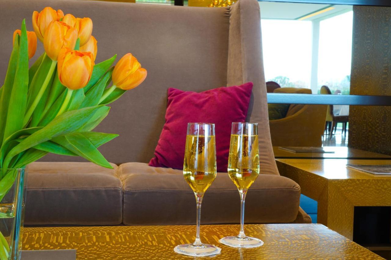 Pisa Tower Plaza酒店 外观 照片 The lounge at the airport