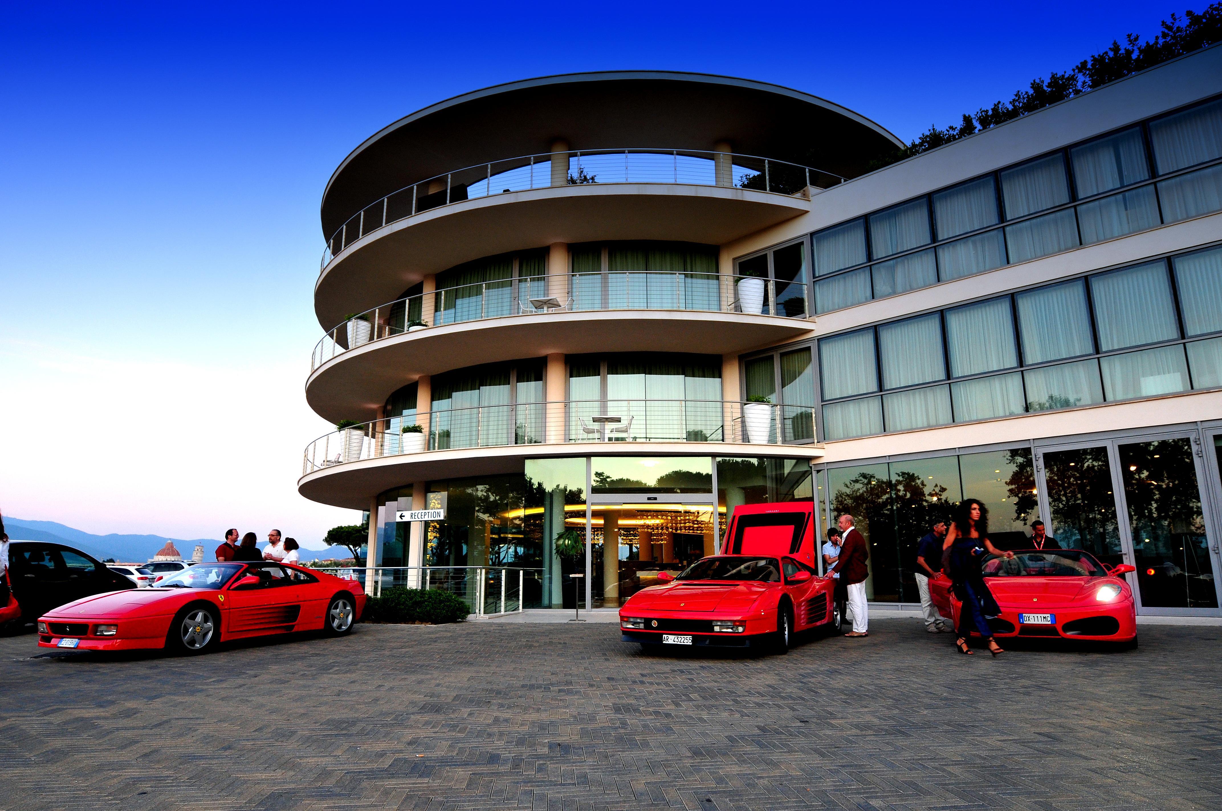 Pisa Tower Plaza酒店 外观 照片 The Ferrari Store at Maranello